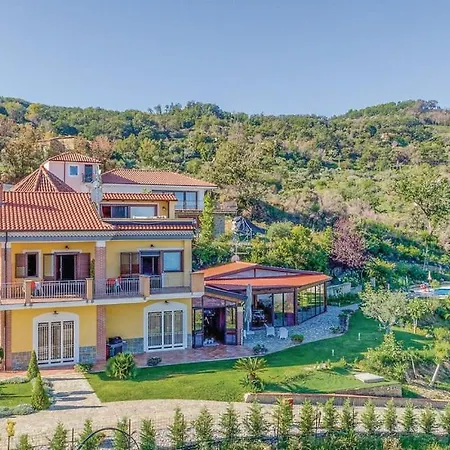 Casa Aurora Holiday home *