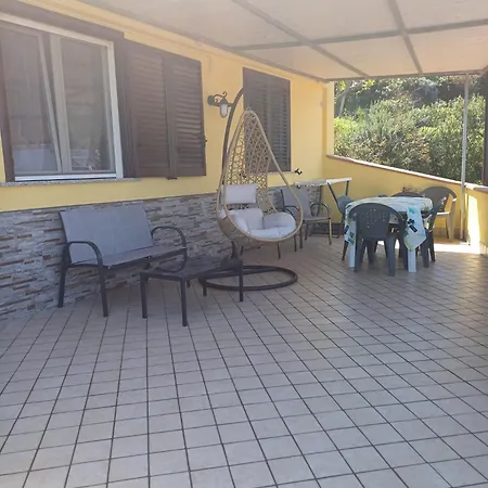 Holiday home Casa Aurora Laureana Cilento