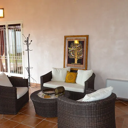 Casa Aurora Laureana Cilento
