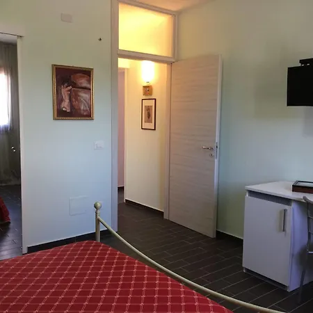 Casa Aurora Дом отдыха Laureana Cilento