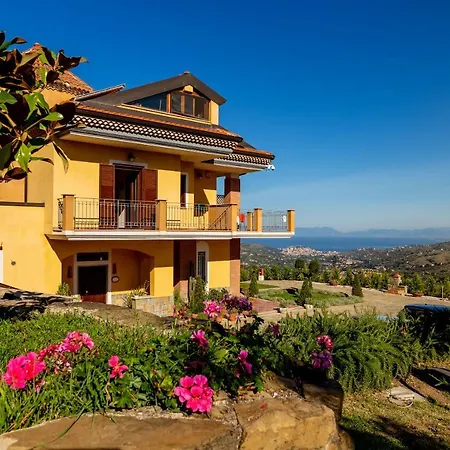 Casa Aurora Holiday home *