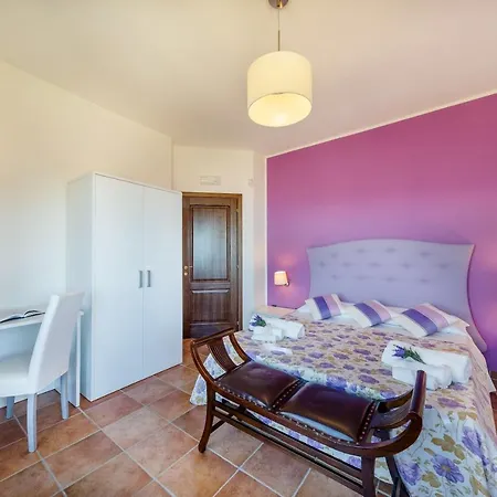 Holiday home Casa Aurora Laureana Cilento
